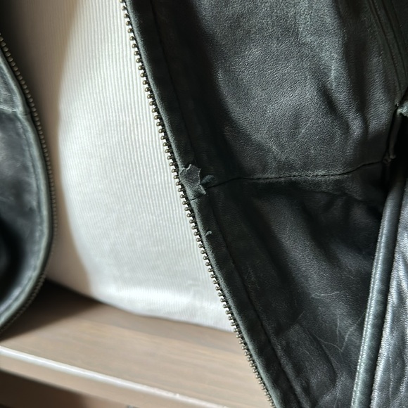 Kenneth Cole Vintage leather black jacket Womens size small - Picture 13 of 15